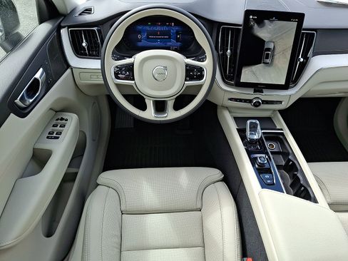 New 2026 Volvo XC60 T8 Ultra w/ Protection Package Premier AWD/4WD image 8