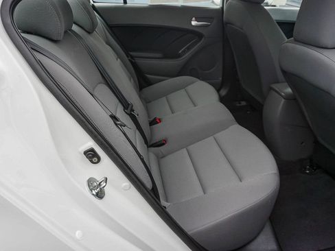 Used 2017 Kia Forte LX FWD image 14