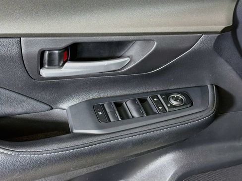 Used 2025 Toyota Grand Highlander AWD image 17