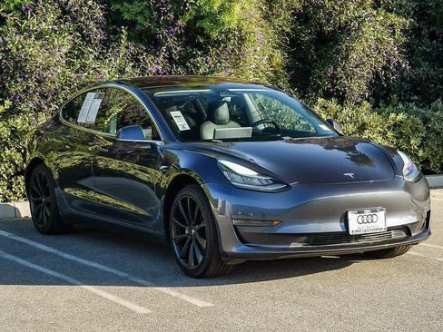 Used 2018 Tesla Model 3 Long Range image 3