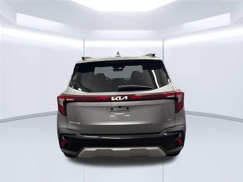 Certified 2025 Kia Seltos S AWD/4WD image 7