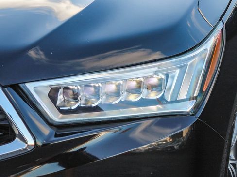 Used 2018 Acura MDX FWD image 4