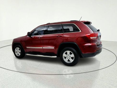Used 2013 Jeep Grand Cherokee Laredo w/ Laredo E Group AWD/4WD image 4