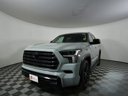 Used 2024 Toyota Sequoia Limited image 6