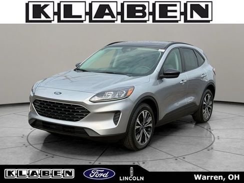 Certified 2022 Ford Escape SE w/ SE Sport Appearance Package AWD/4WD image 1