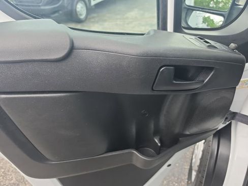 Used 2024 RAM ProMaster 2500 w/ Convenience Group FWD image 15