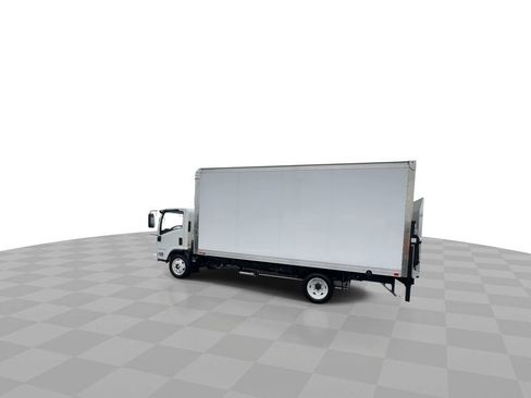 New 2025 Chevrolet Low Cab Forward image 10