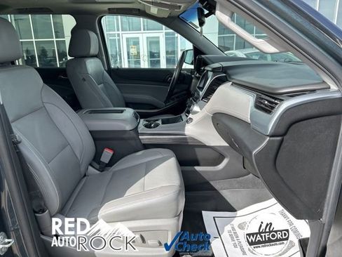 Used 2020 Chevrolet Suburban LT image 21