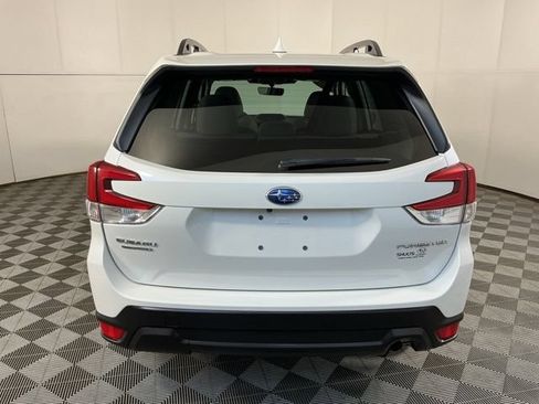 Used 2023 Subaru Forester Premium AWD/4WD image 7