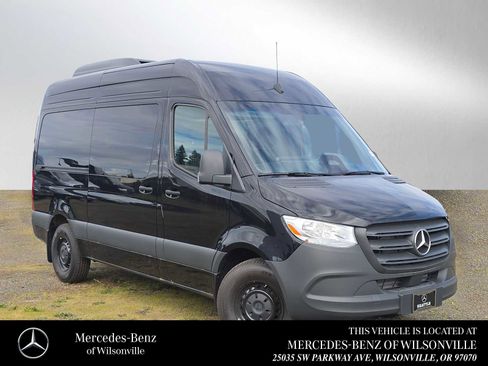 New 2025 Mercedes-Benz Sprinter 2500 image 1
