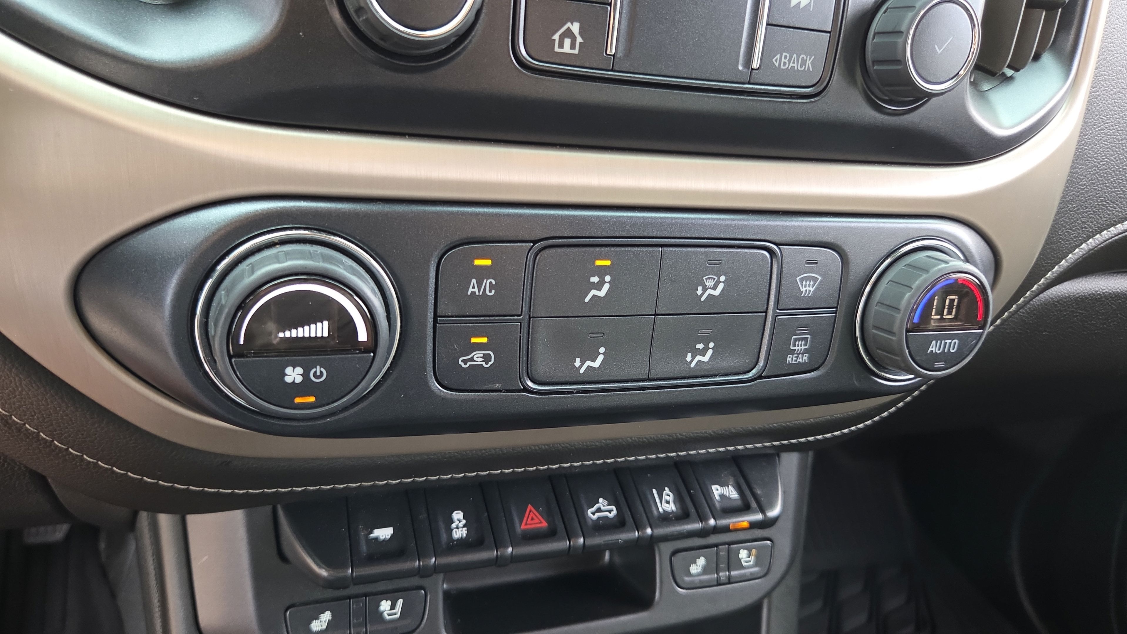 Used 2022 GMC Canyon Denali AWD/4WD image 26