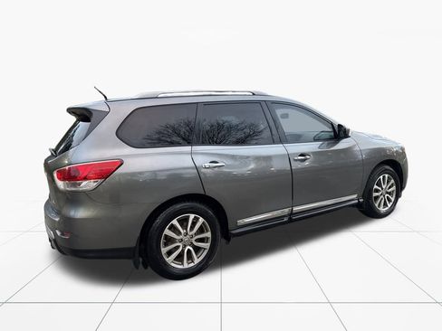 Used 2015 Nissan Pathfinder SL w/ SL Tech Package image 9