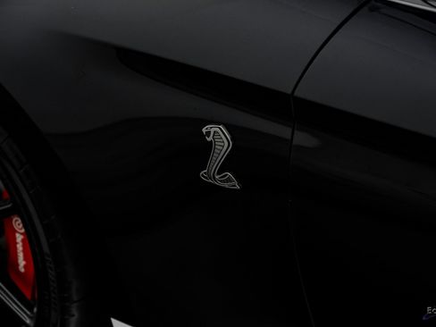 Used 2022 Ford Mustang Shelby GT500 w/ Technology Package image 29