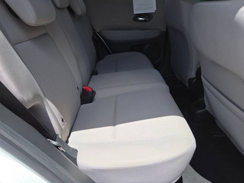 Used 2017 Honda HR-V LX image 18