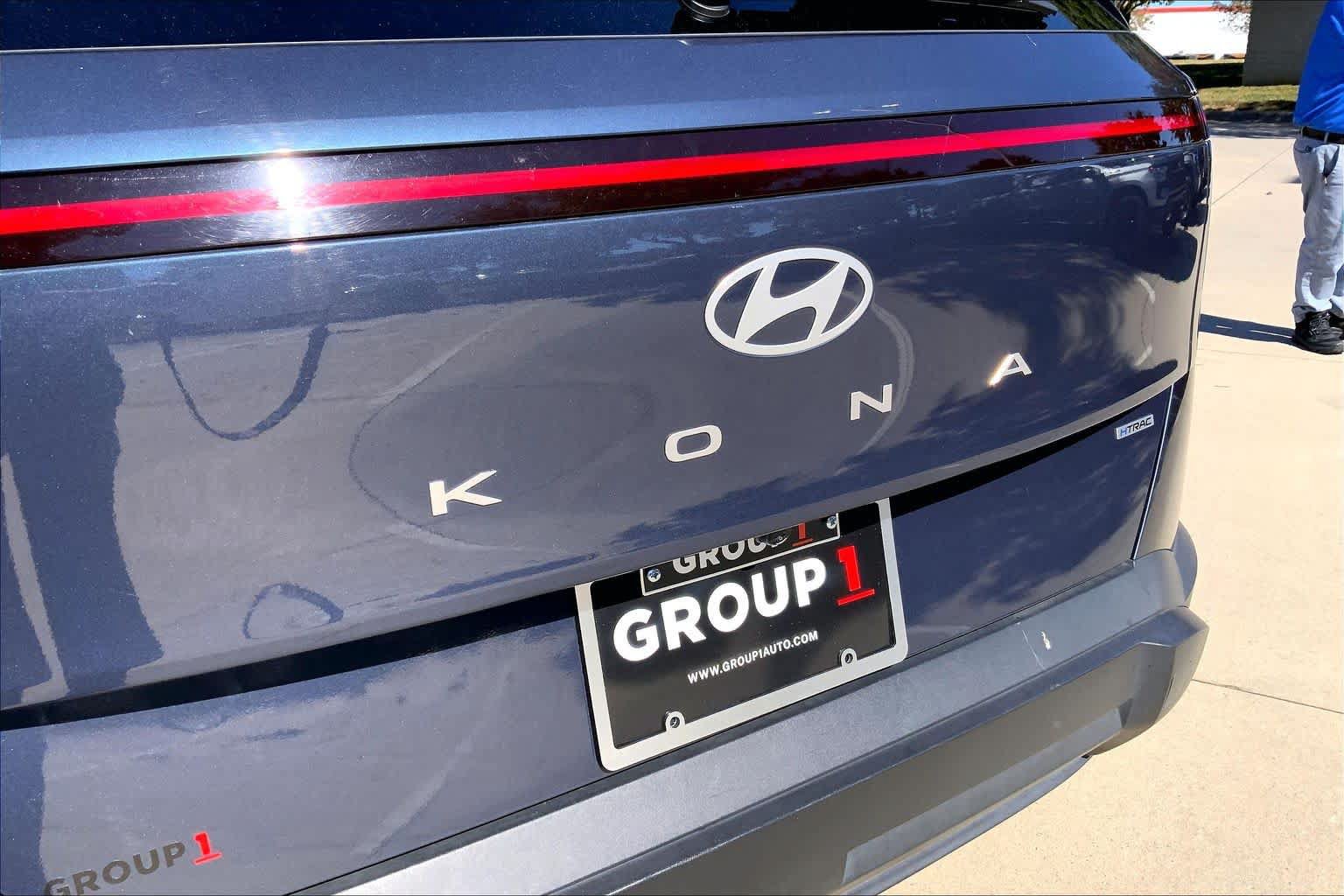 Used 2024 Hyundai Kona SEL AWD/4WD image 32