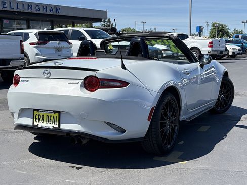 Used 2016 MAZDA MX-5 Miata Club w/ Brembo/BBS Package RWD image 5