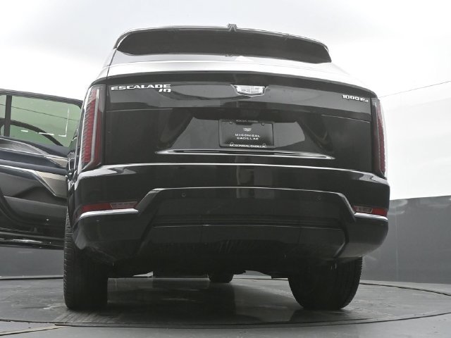 New 2025 Cadillac Escalade IQ Luxury 2 AWD/4WD image 62