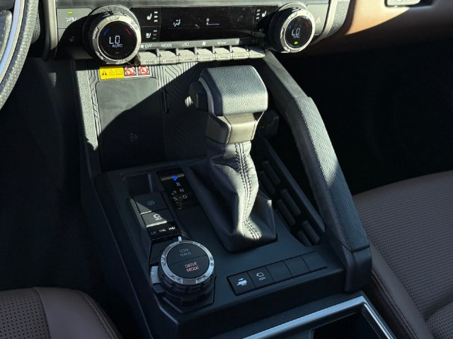 Used 2026 Toyota 4Runner Limited w/ Tow Technology Package AWD/4WD image 19