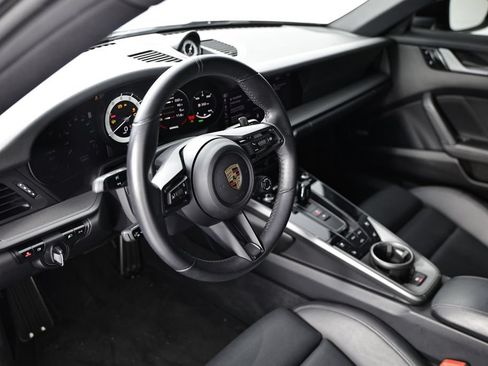 Certified 2020 Porsche 911 Carrera S RWD image 4