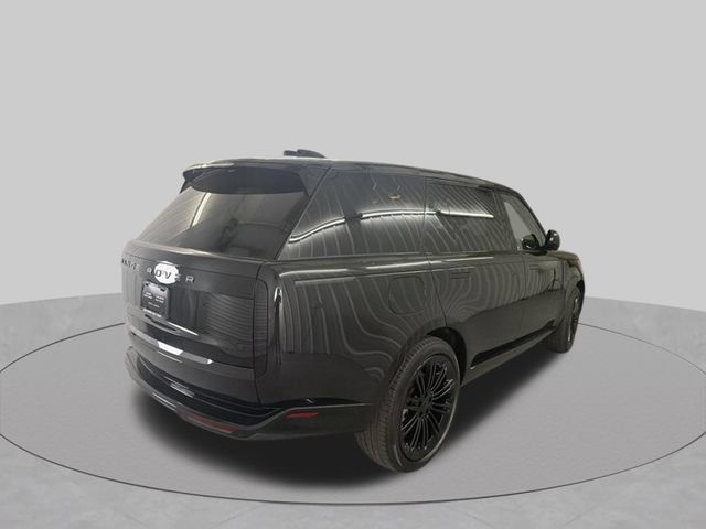 New 2026 Land Rover Range Rover Long Wheelbase SE AWD/4WD image 4