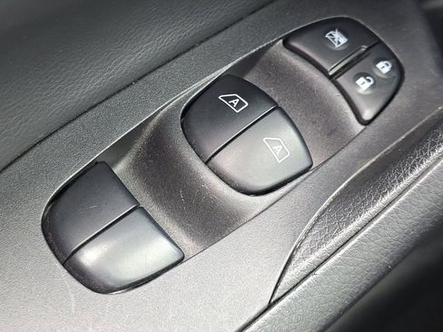 Used 2016 Nissan Altima 2.5 SV w/ Convenience Package FWD image 23