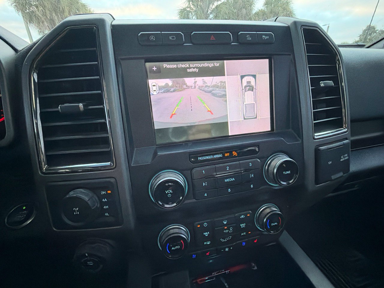 Used 2019 Ford F150 Raptor w/ Equipment Group 802A Luxury AWD/4WD image 12