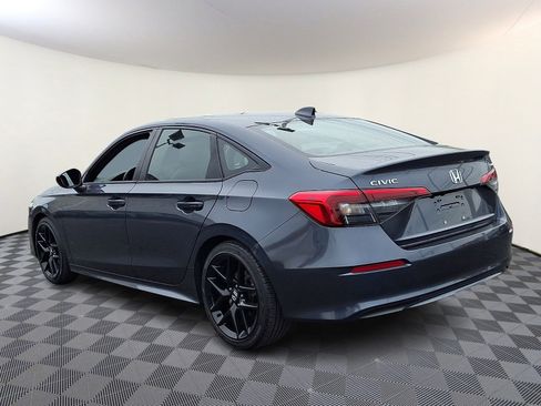 Used 2023 Honda Civic Sport image 5