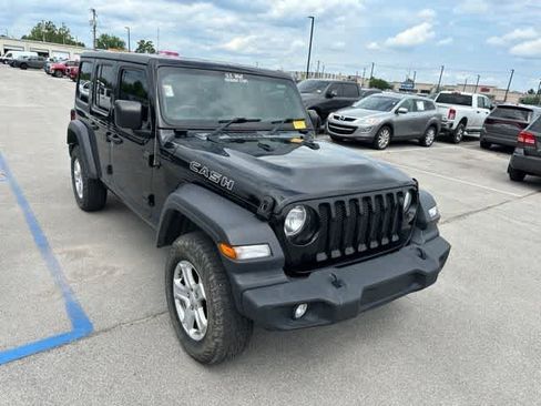Used 2021 Jeep Wrangler Unlimited Sport w/ Cold Weather Group AWD/4WD image 21