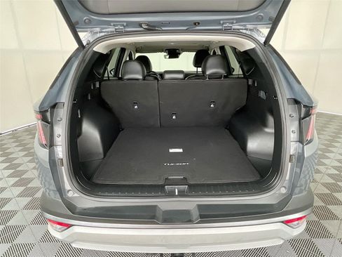 Used 2025 Hyundai Tucson SEL AWD/4WD image 29