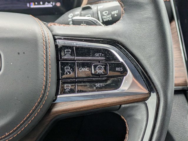 Certified 2025 Jeep Grand Cherokee Summit AWD/4WD image 28