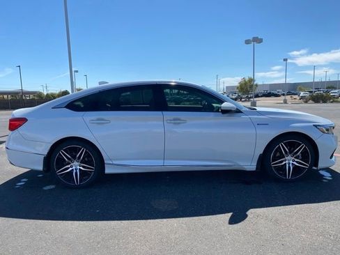 Used 2021 Honda Accord Touring image 6