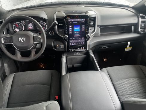 Used 2026 RAM 3500 Big Horn AWD/4WD image 27