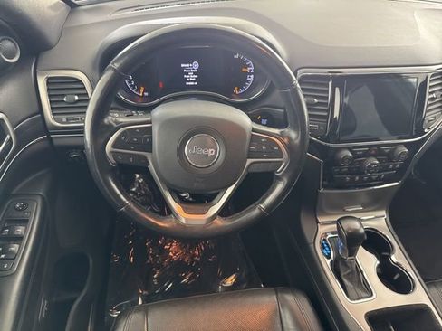 Used 2020 Jeep Grand Cherokee Limited w/ Luxury Group II image 23