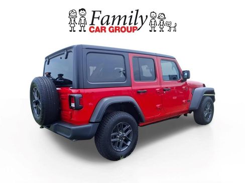 Used 2024 Jeep Wrangler Unlimited Sport AWD/4WD image 4