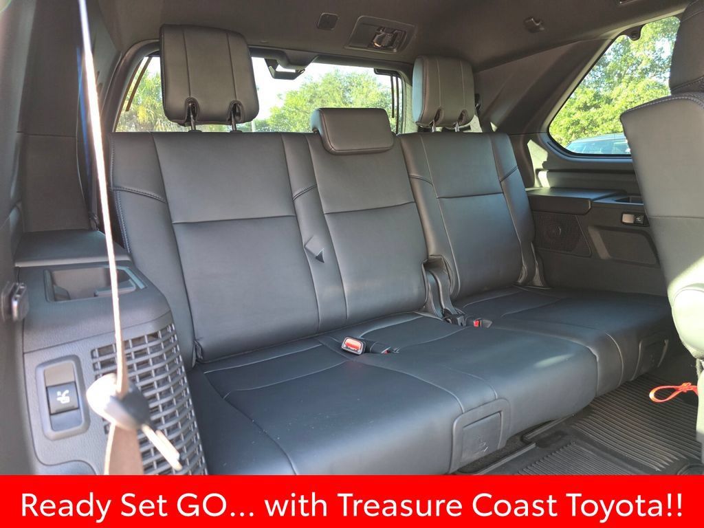 Used 2026 Toyota Sequoia Platinum AWD/4WD image 20