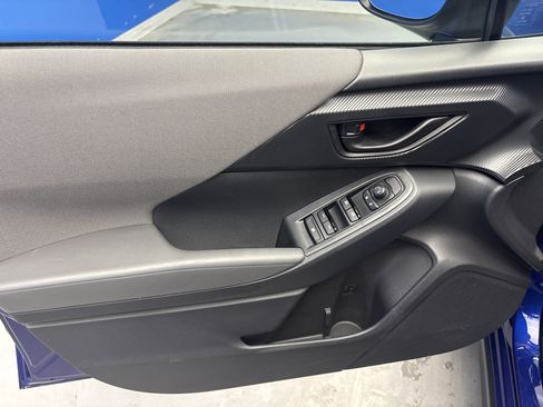 Certified 2025 Subaru Crosstrek 2.0i image 27