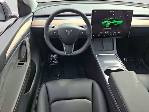 Used 2023 Tesla Model Y Long Range AWD/4WD image 13