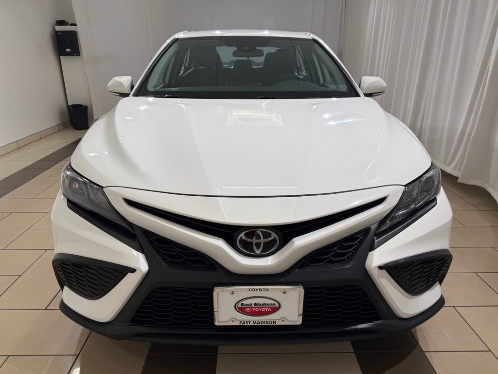 Certified 2024 Toyota Camry SE FWD image 8