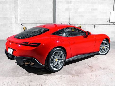 Used 2021 Ferrari Roma image 3