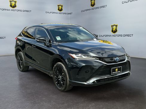Used 2023 Toyota Venza Nightshade AWD/4WD image 7