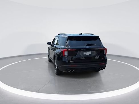Used 2025 Ford Explorer ST AWD/4WD image 7