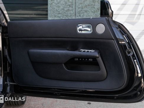 Used 2017 Rolls-Royce Wraith image 20