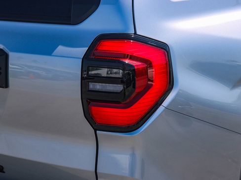 New 2026 Toyota 4Runner SR5 AWD/4WD image 10