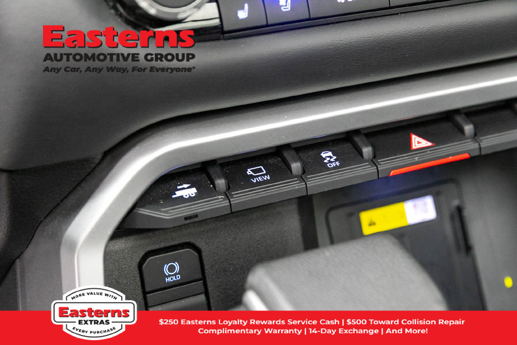 Used 2023 Toyota Tundra Platinum AWD/4WD image 22