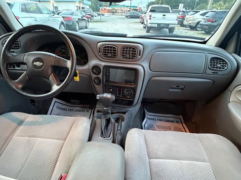 Used 2008 Chevrolet TrailBlazer 4WD image 9