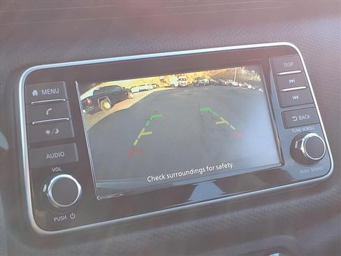 Used 2025 Nissan Kicks Play S image 9