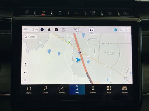 Used 2022 Jeep Grand Cherokee Limited w/ Luxury Tech Group II image 19