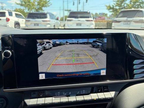 Used 2025 Toyota Camry XSE FWD image 23