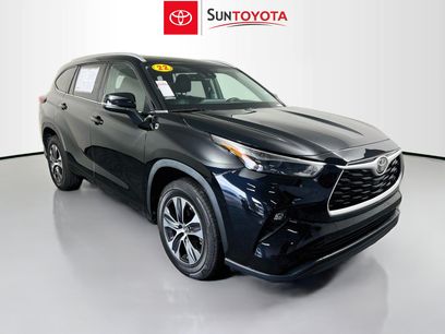 Used 2022 Toyota Highlander XLE