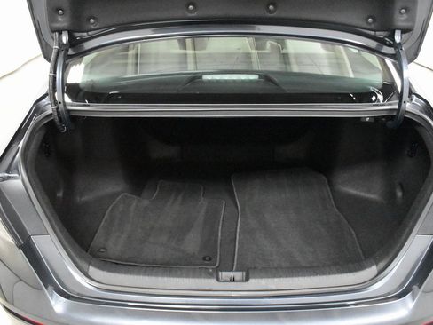 Certified 2023 Honda Accord LX image 11